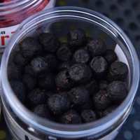 Dynamite Baits Muggerz Slow Sinking Fishmeal Hookbaits